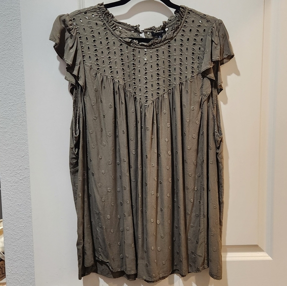 Green Blouse - Picture 1 of 8